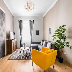 Nyár 3 Bedroom Centre Entire Apartamento Budapest